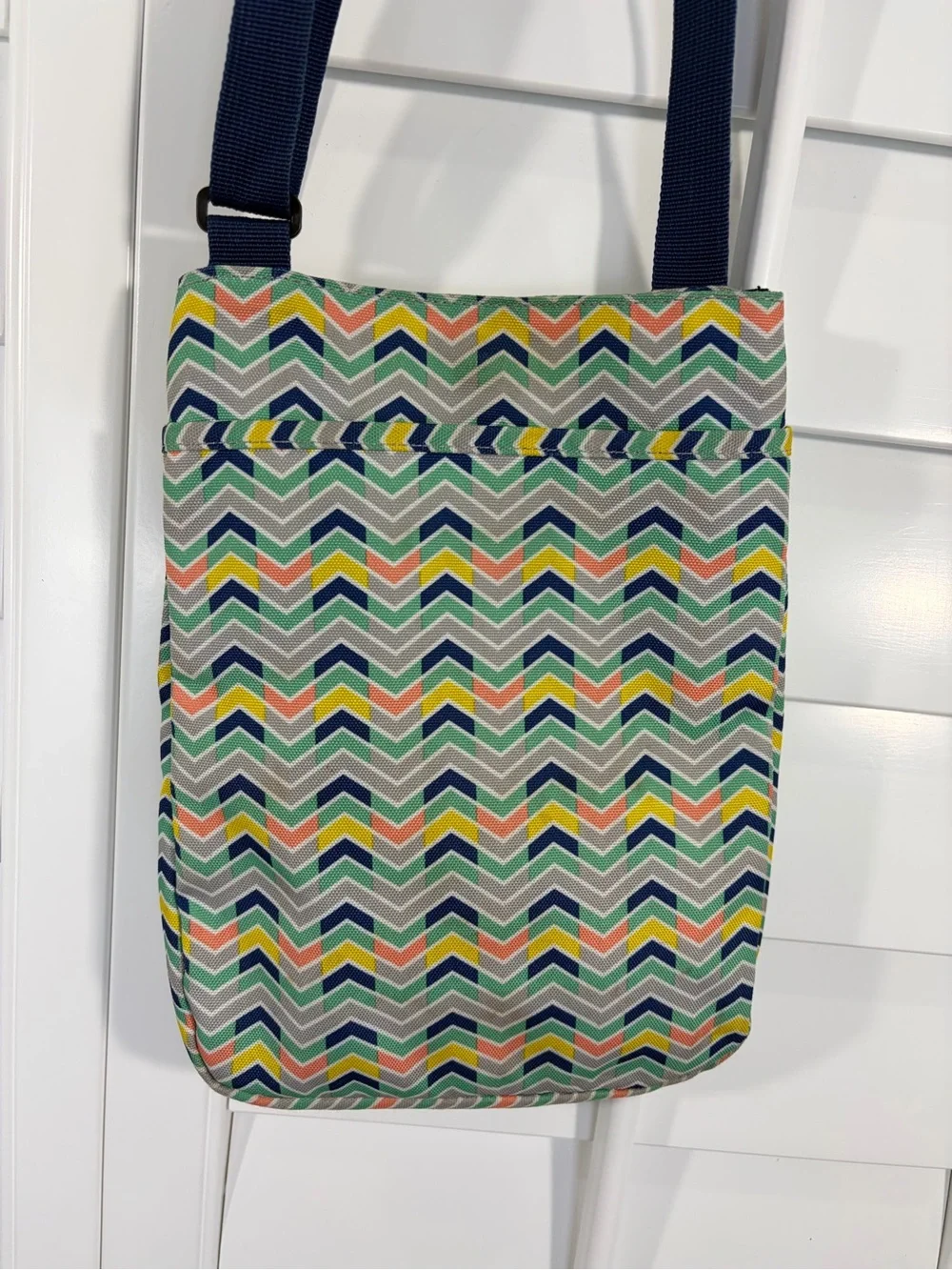 KAVU Chevron Keepalong Cross Body Bag
